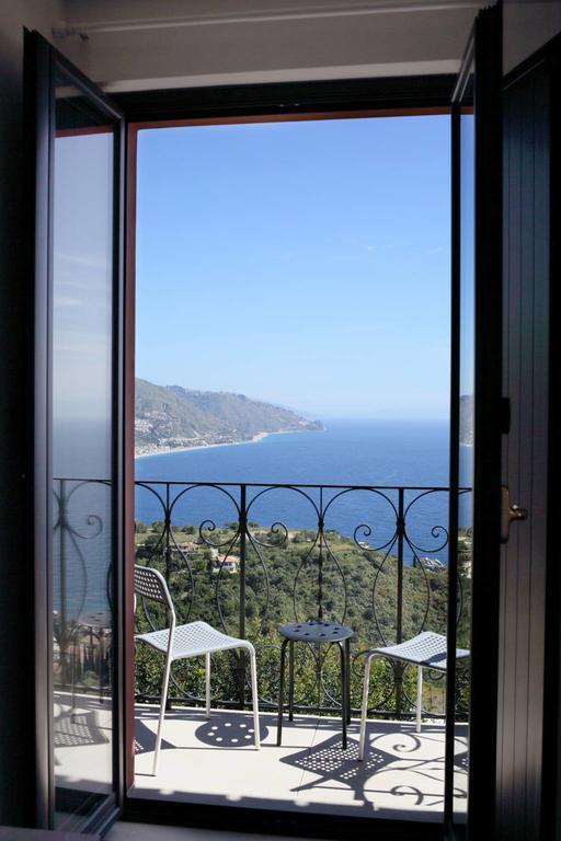Superior Double or Twin Room Balcony Sea View,257682997:JPEG