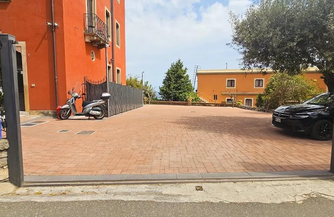 Villa Astoria-1